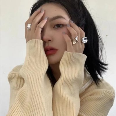 月亮中的亚马逊女人